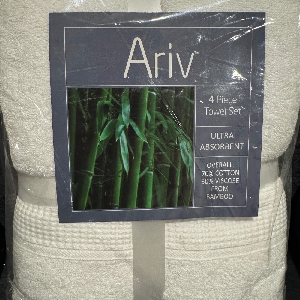 4 Piece White towel set